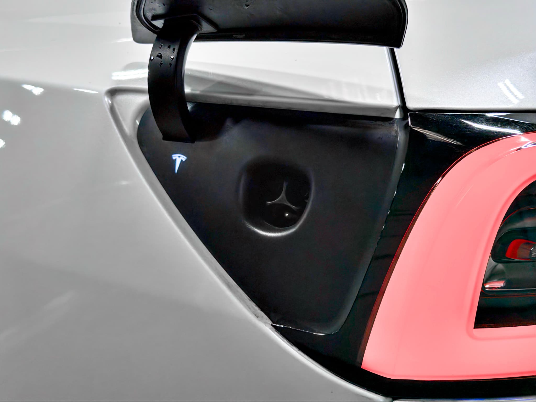 2022 Tesla Model 3 view 5