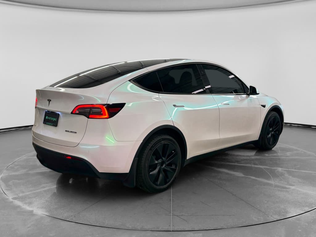 2024 Tesla Model Y view 3