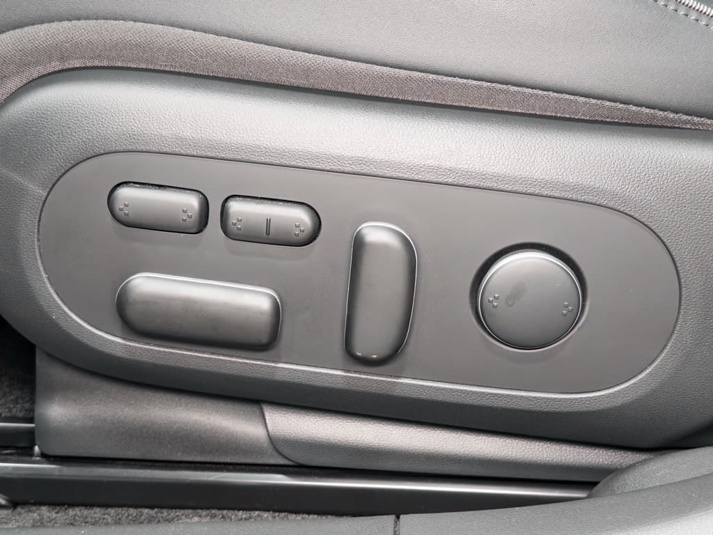 2024 Hyundai IONIQ 5 view 6