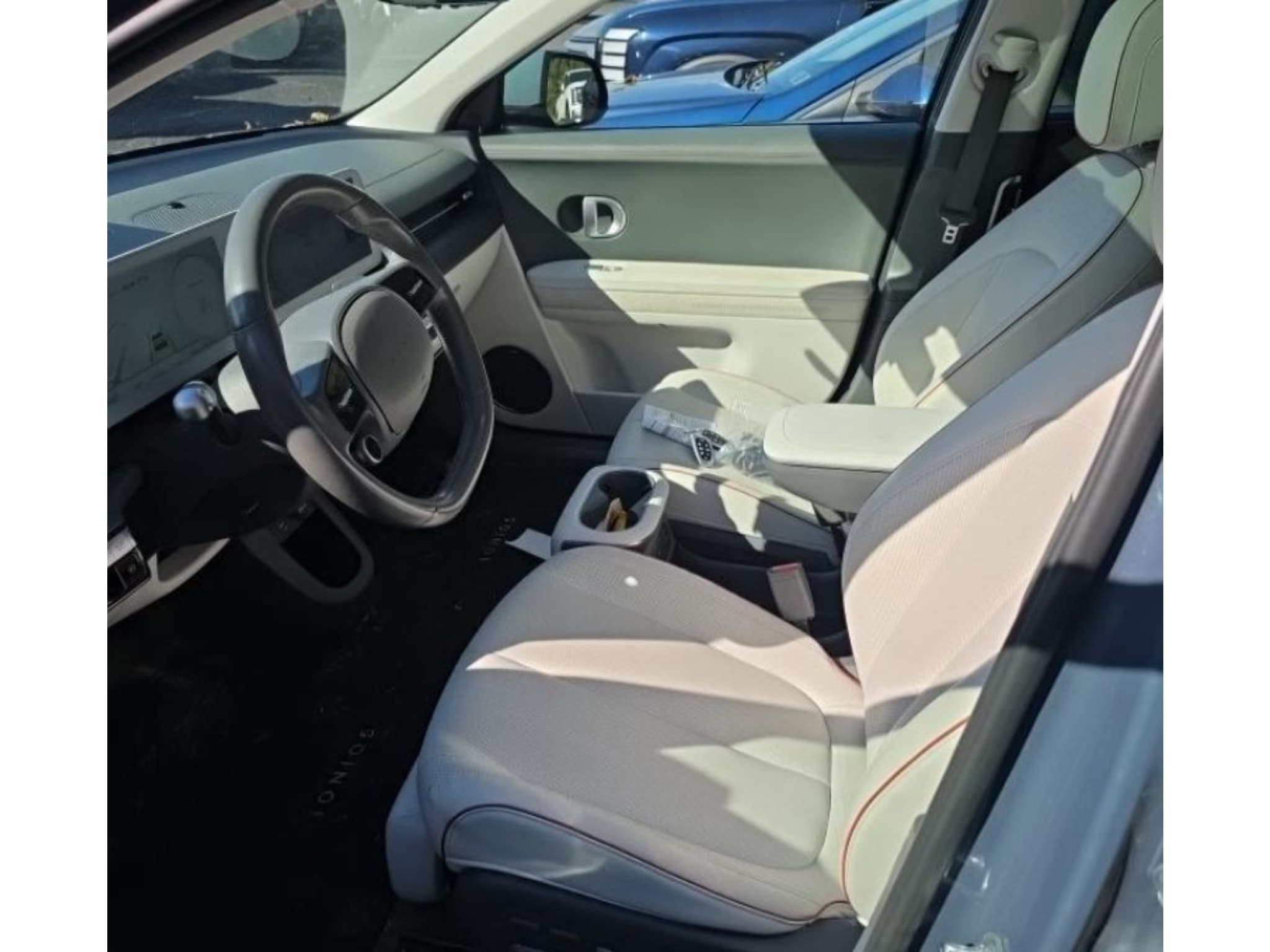 2024 Hyundai IONIQ 5 view 5