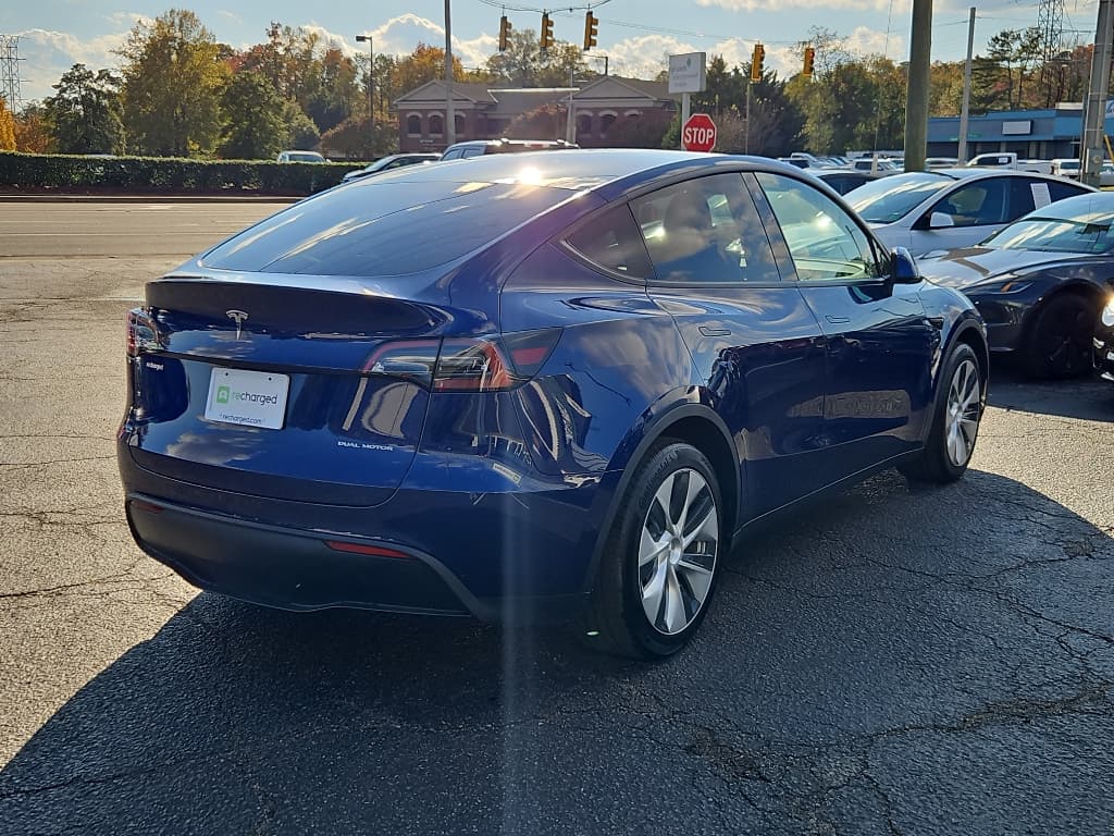 2022 Tesla Model Y view 3