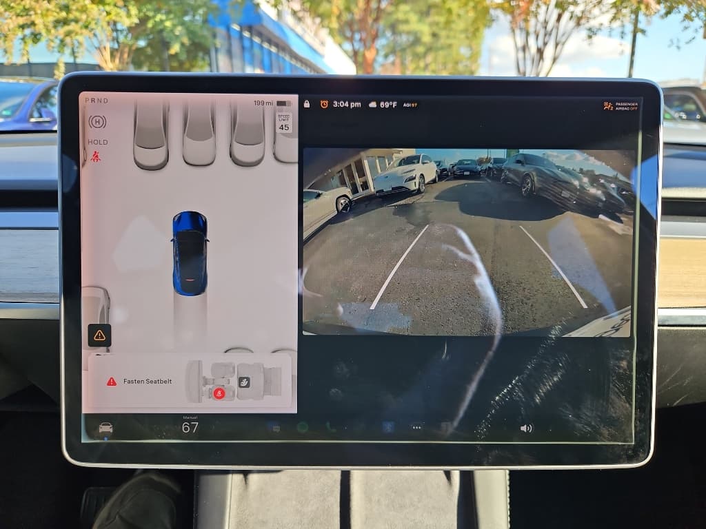 2022 Tesla Model Y view 13