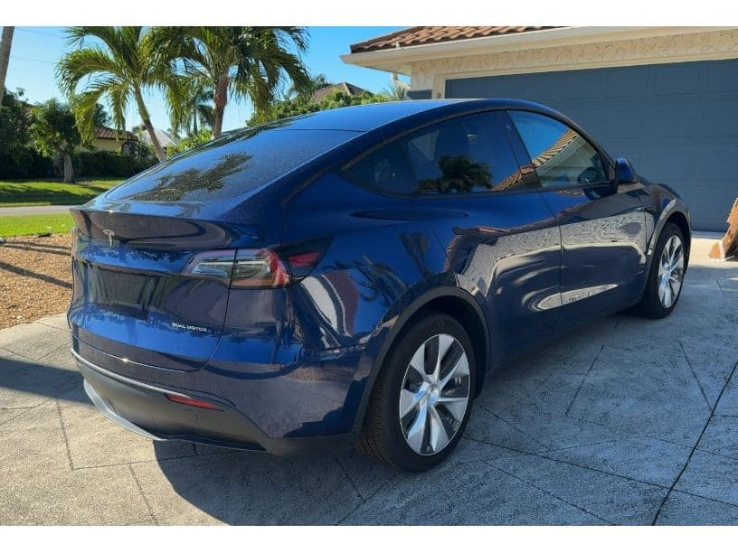 2022 Tesla Model Y view 3