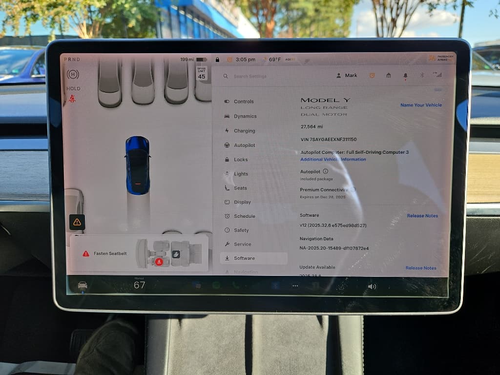 2022 Tesla Model Y view 9