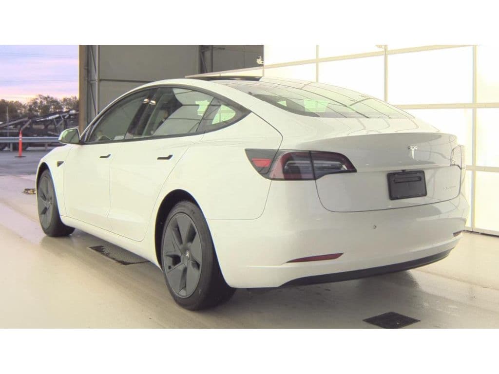 2022 Tesla Model 3 view 4