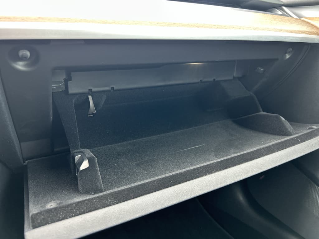 2022 Tesla Model 3 view 16