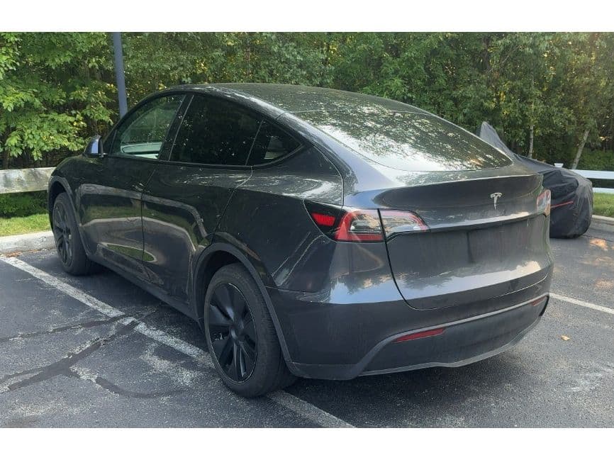 2025 Tesla Model Y view 4