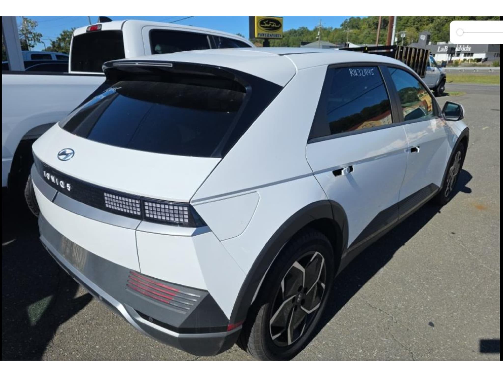 2024 Hyundai IONIQ 5 view 3