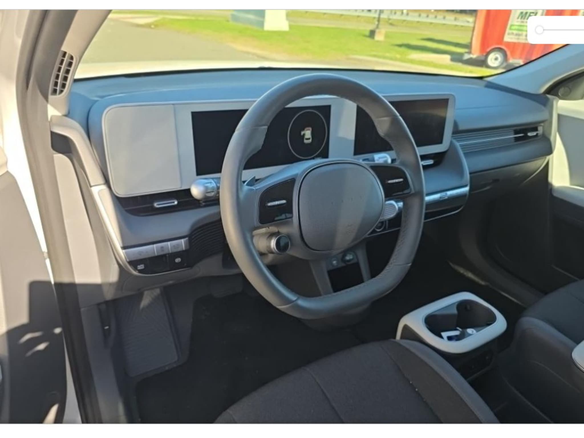 2024 Hyundai IONIQ 5 view 6