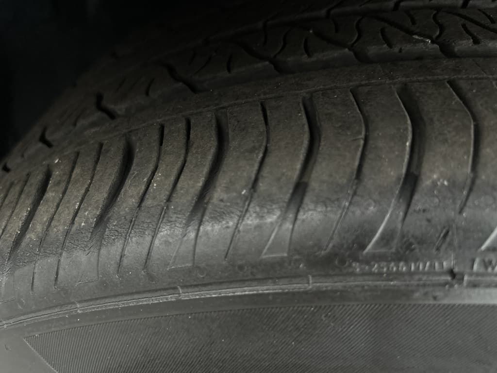 2022 Tesla Model Y view 31