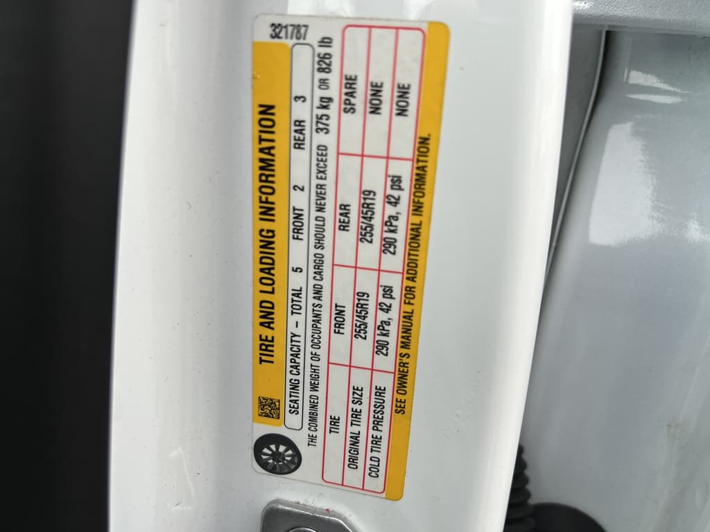 2022 Tesla Model Y view 22