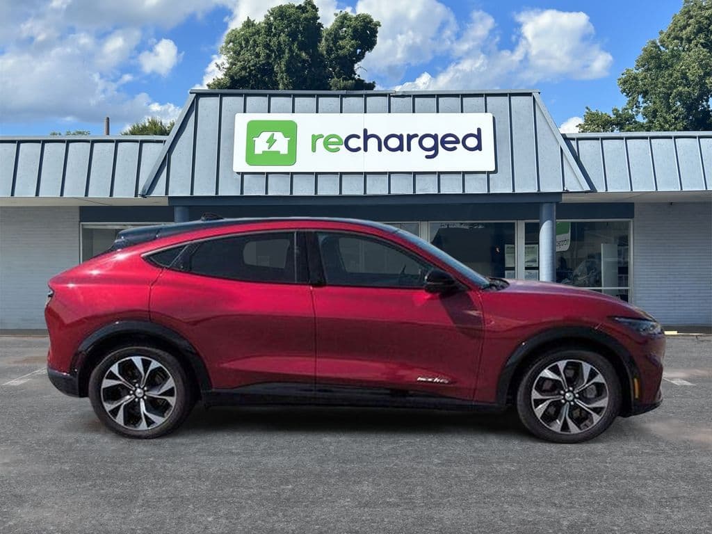 2023 Ford Mustang Mach-E view 6
