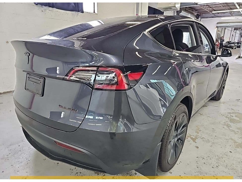 2024 Tesla Model Y view 3