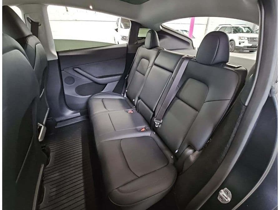 2024 Tesla Model Y view 6