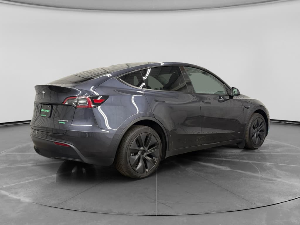 2024 Tesla Model Y view 3