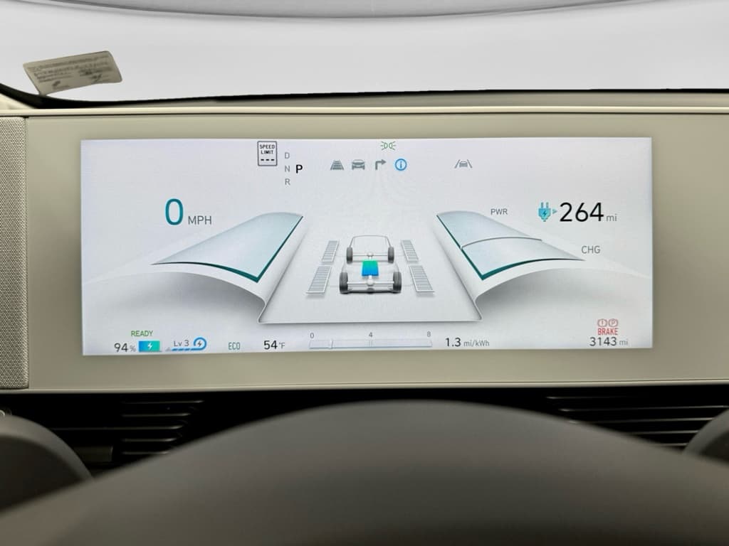 2024 Hyundai IONIQ 5 view 8