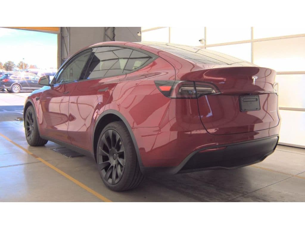 2025 Tesla Model Y view 4
