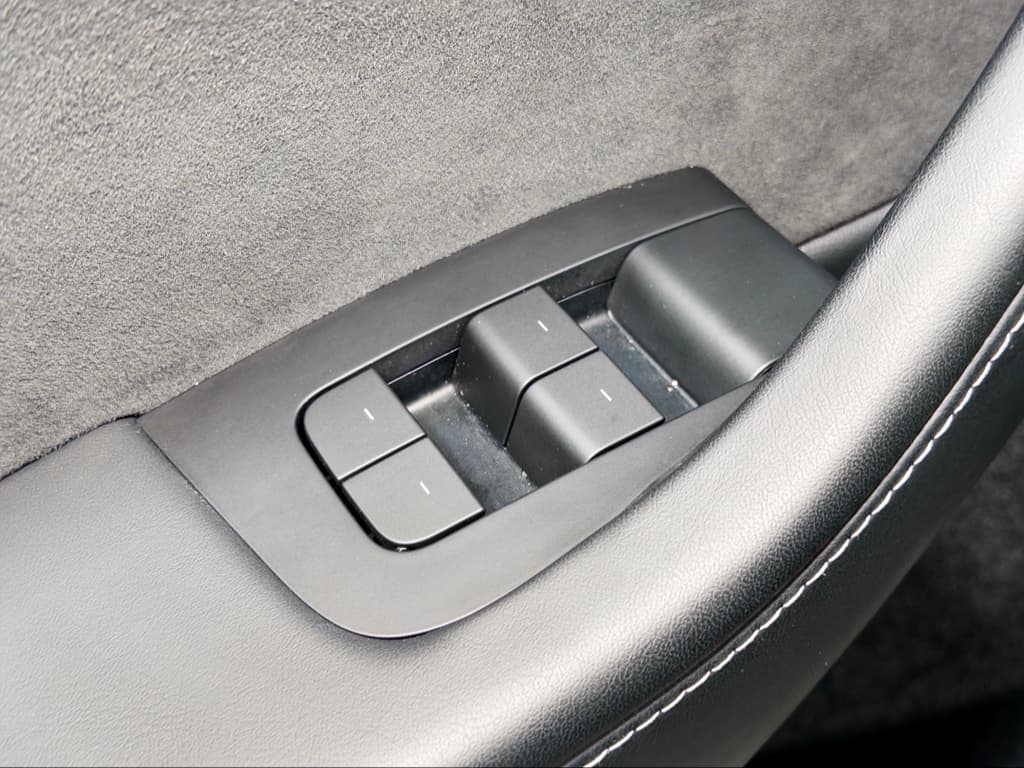 2025 Tesla Model Y view 7