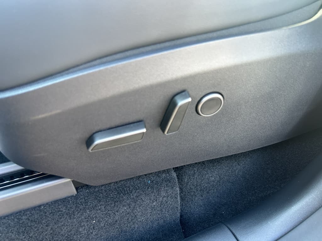 2025 Tesla Model Y view 7