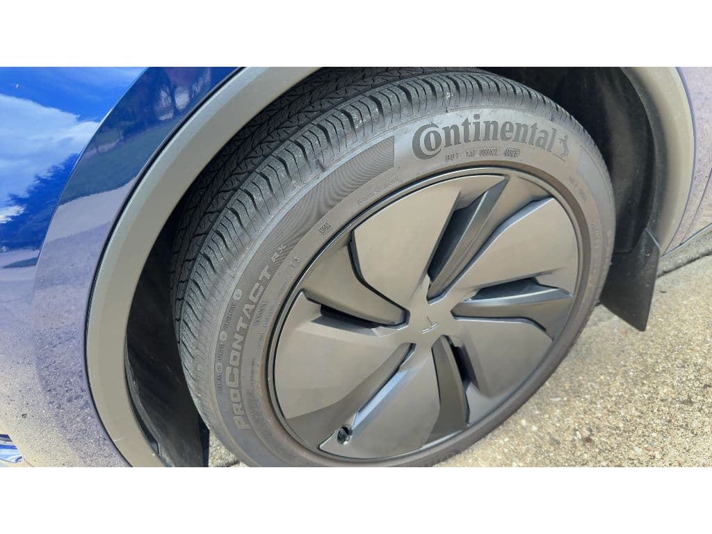 2026 Tesla Model Y view 7