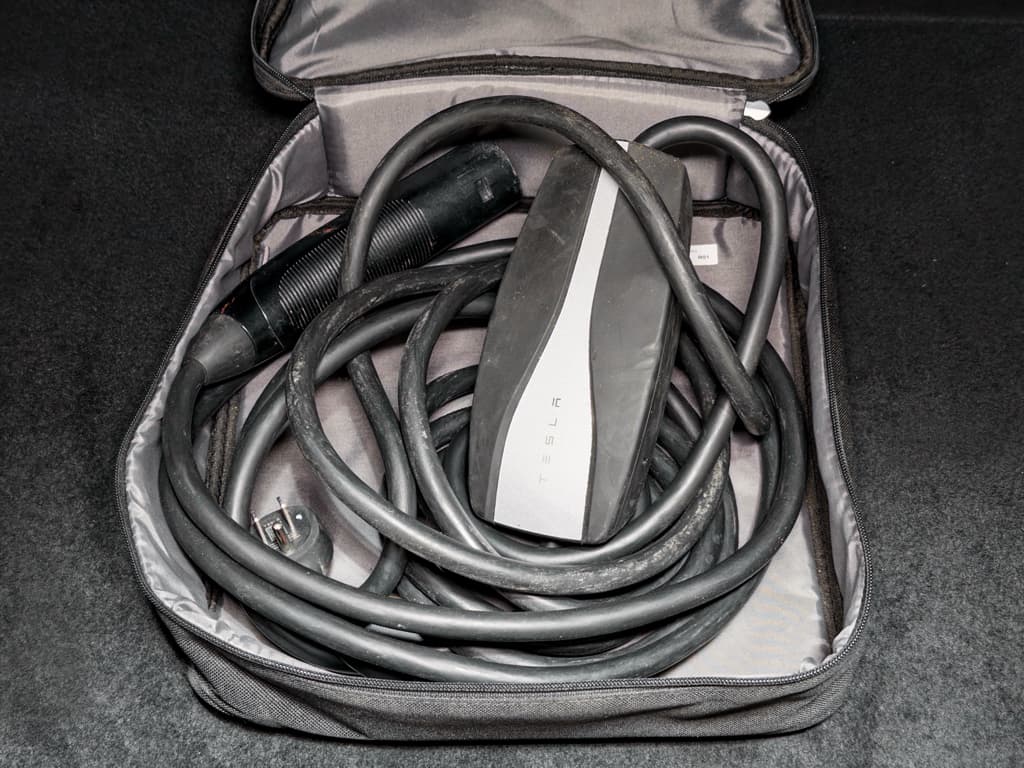 2019 Tesla Model 3 view 6