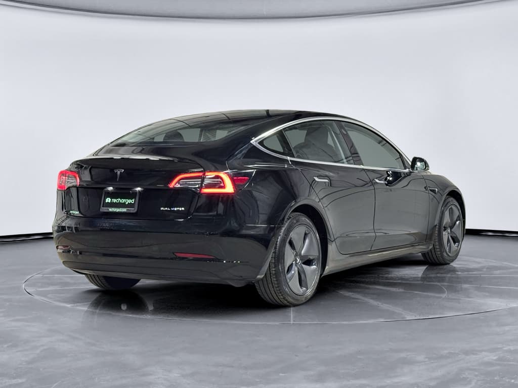 2019 Tesla Model 3 view 3