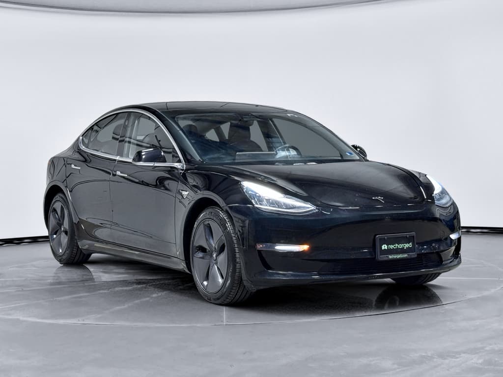 2019 Tesla Model 3 view 4