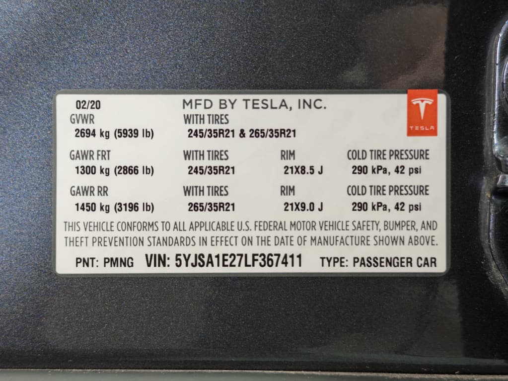 2020 Tesla Model S view 29