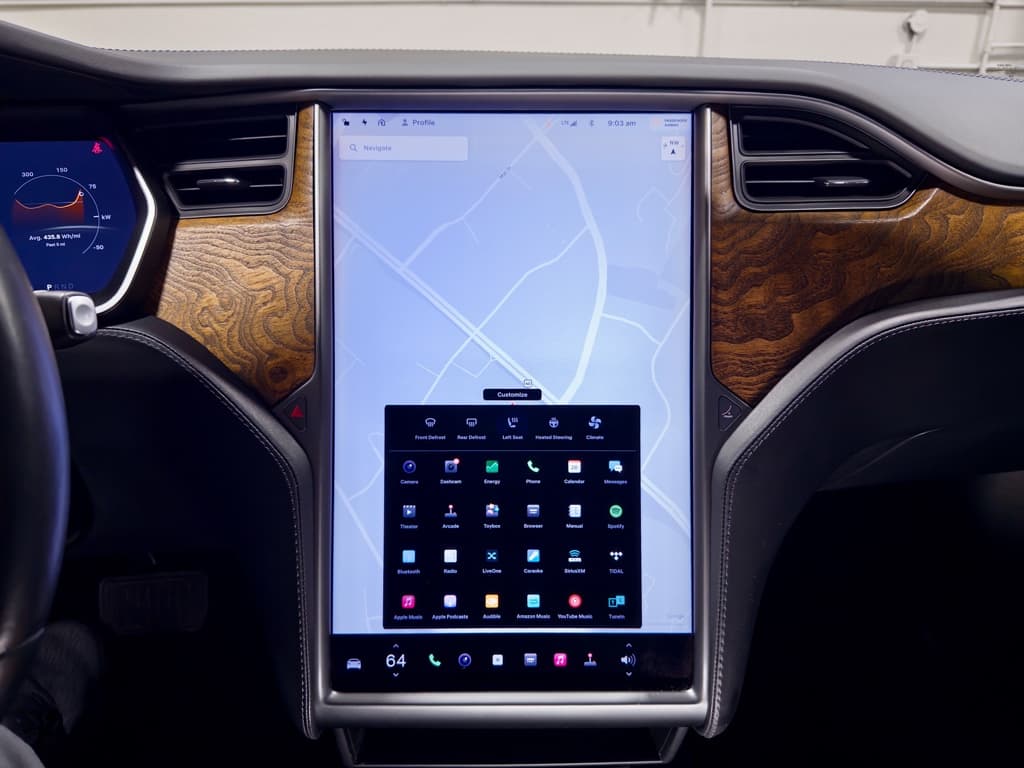 2020 Tesla Model S view 11