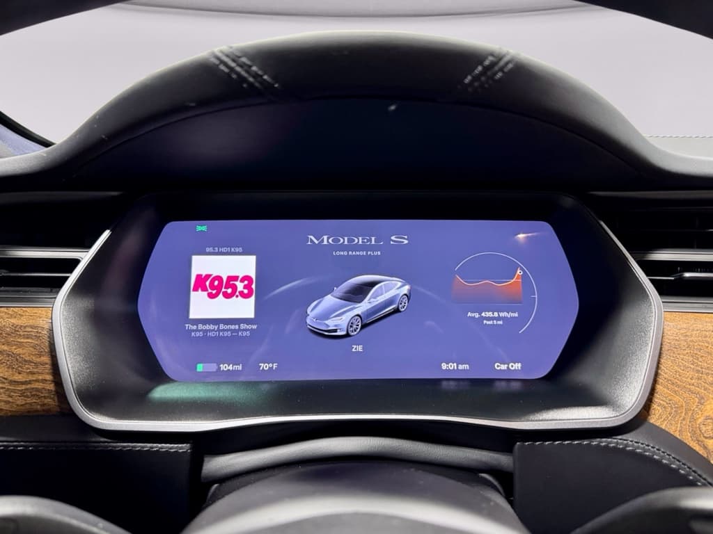 2020 Tesla Model S view 9