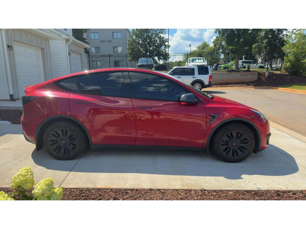 2022 Tesla Model Y view 3