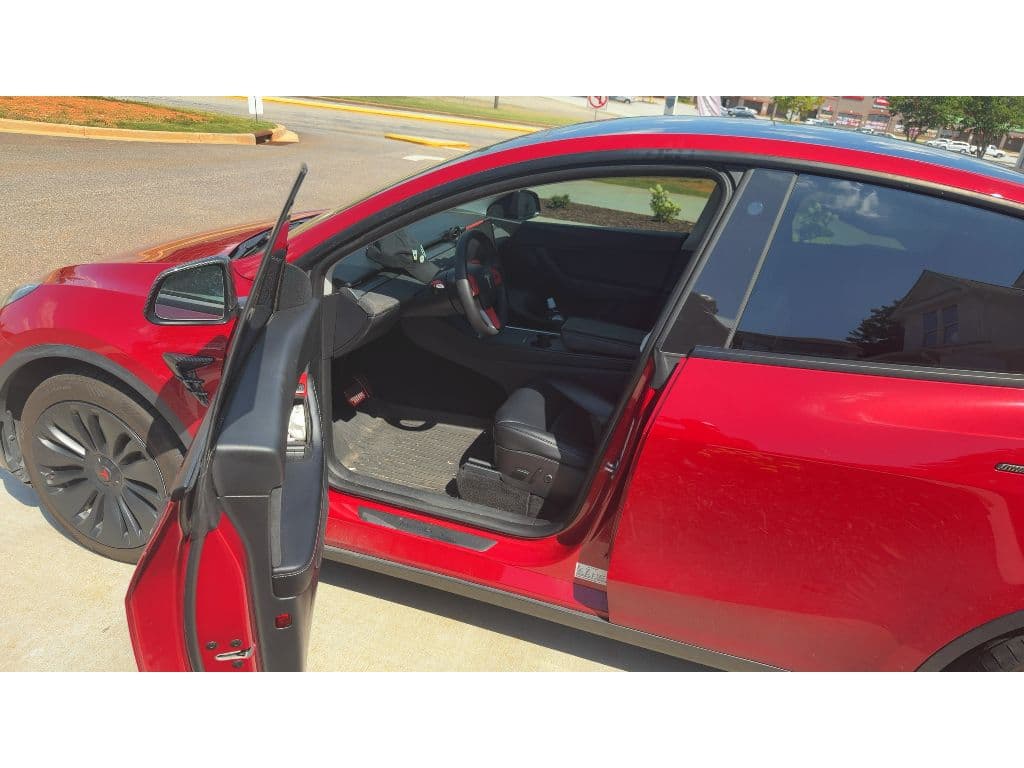 2022 Tesla Model Y view 5