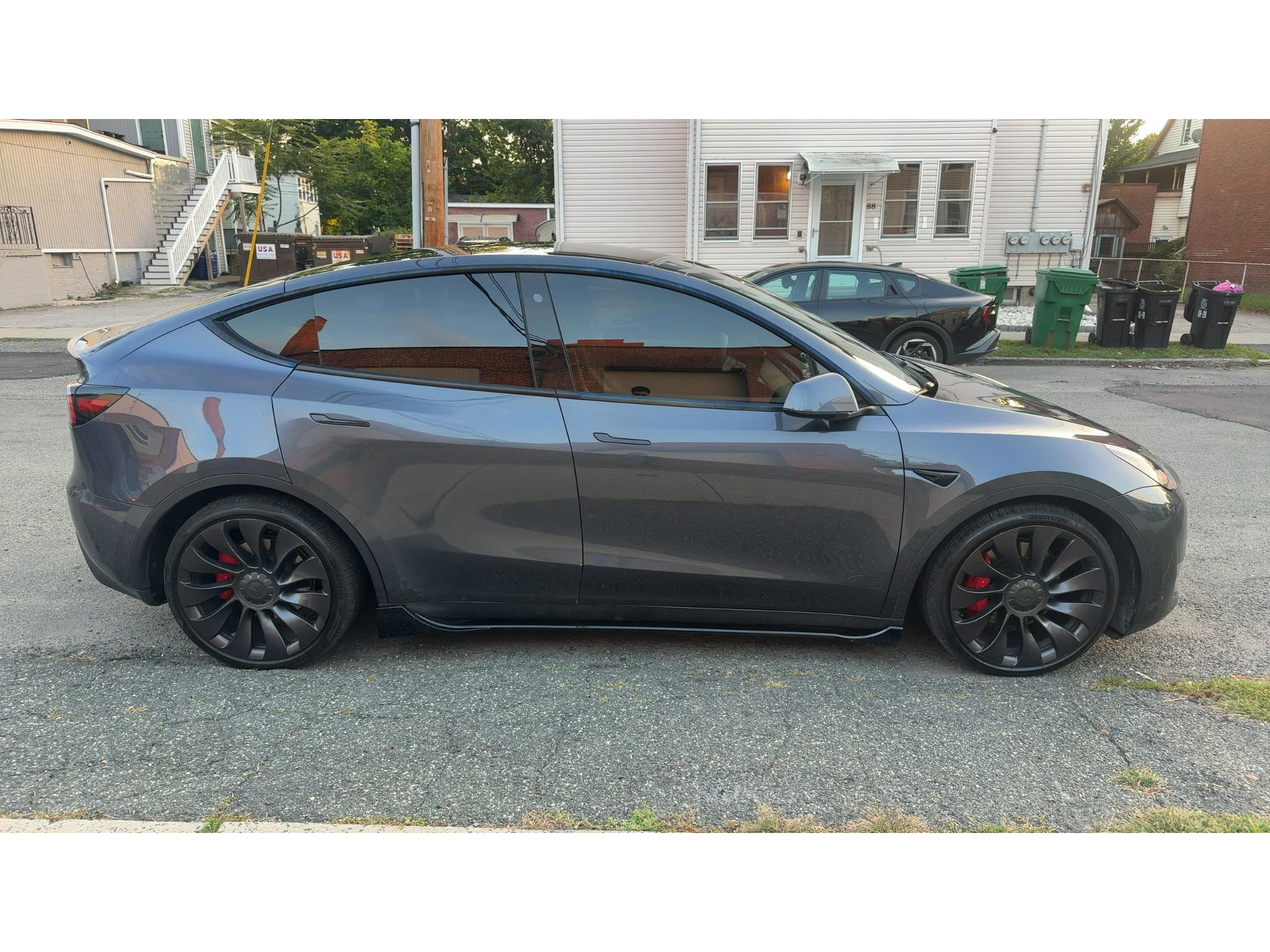 2022 Tesla Model Y view 7