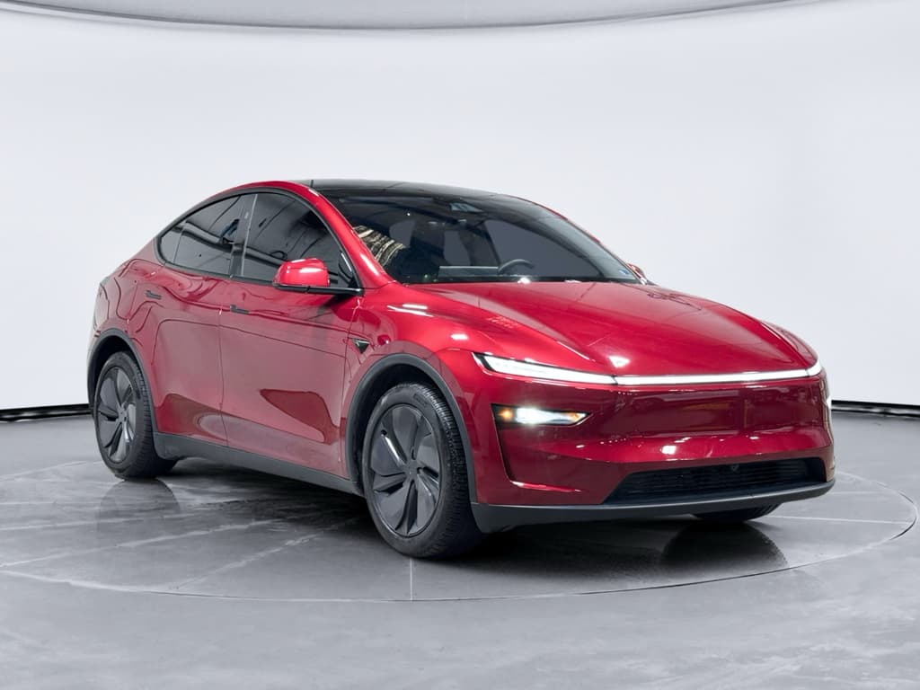 2026 Tesla Model Y view 4