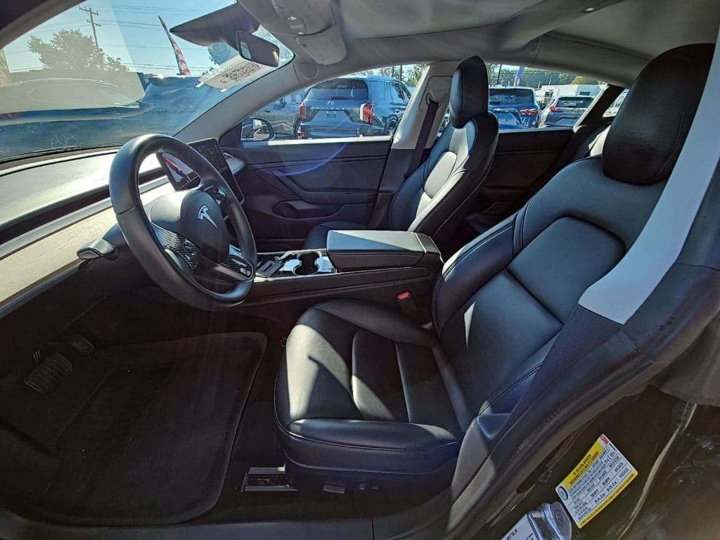 2019 Tesla Model 3 view 5