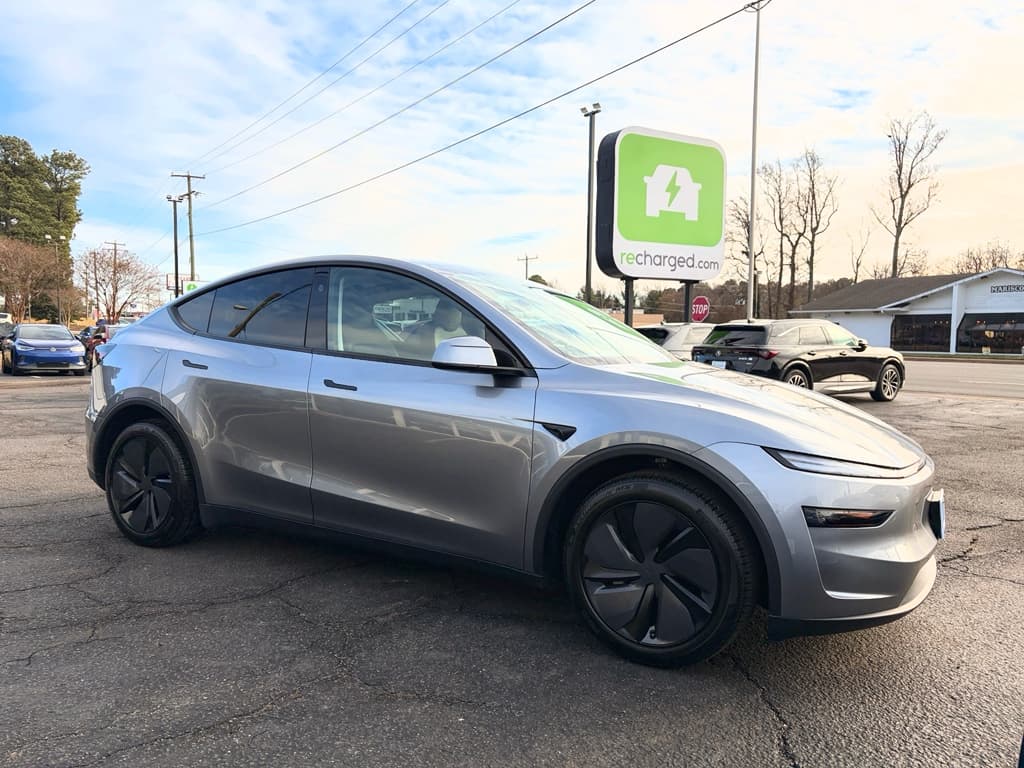 2026 Tesla Model Y view 4