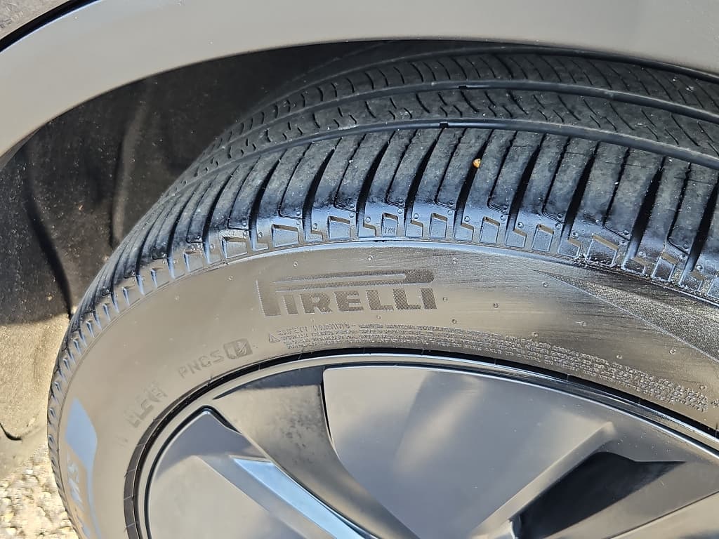 2026 Tesla Model Y view 32