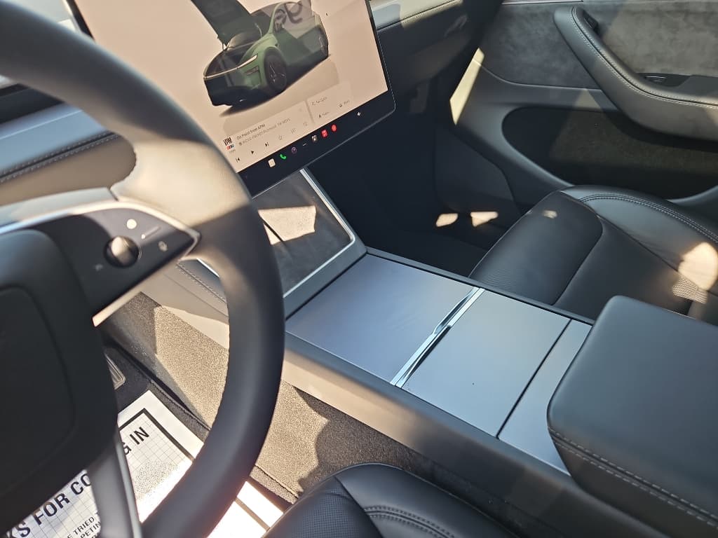 2026 Tesla Model Y view 19