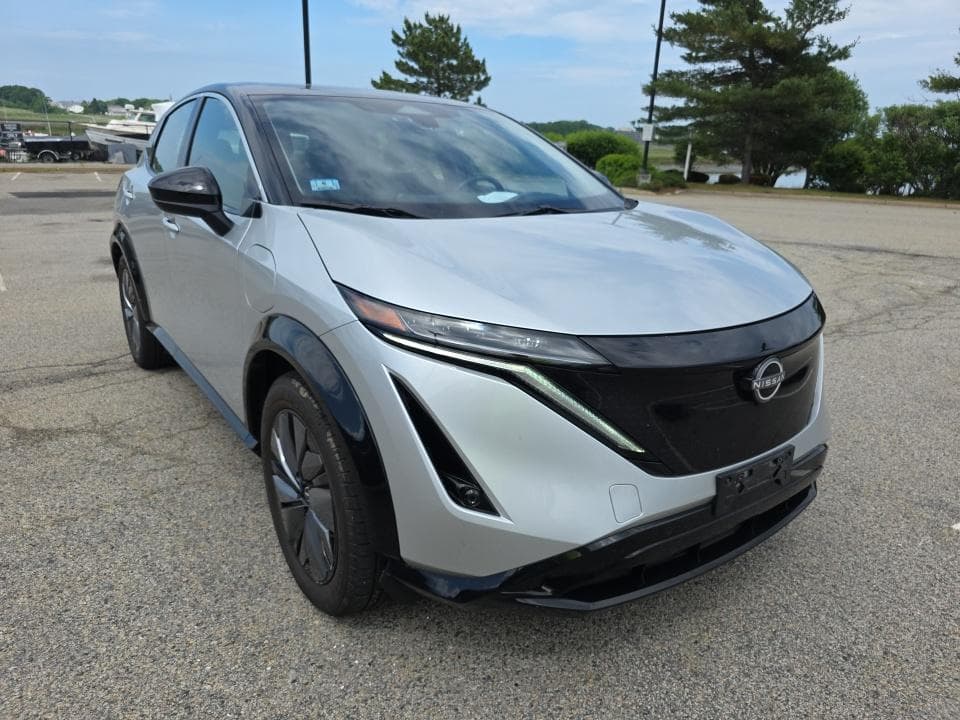 2023 Nissan Ariya view 2