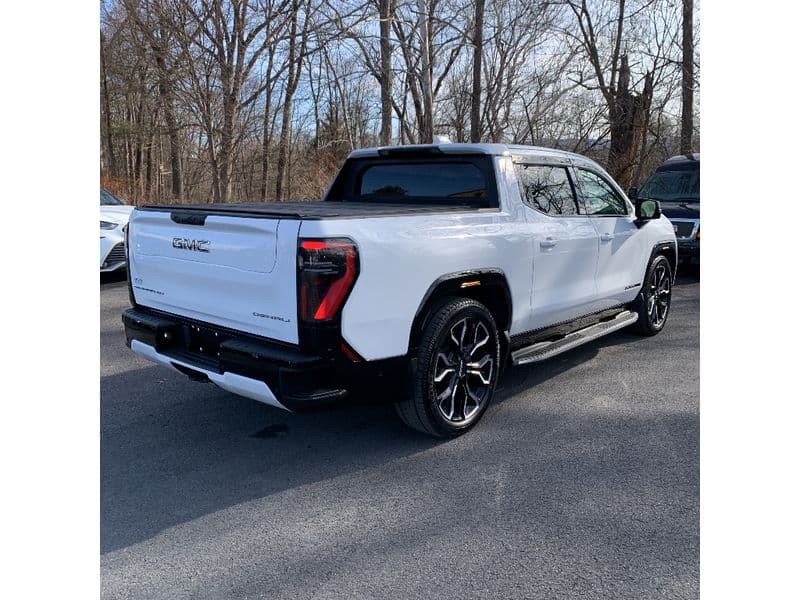 2025 GMC Sierra EV view 3