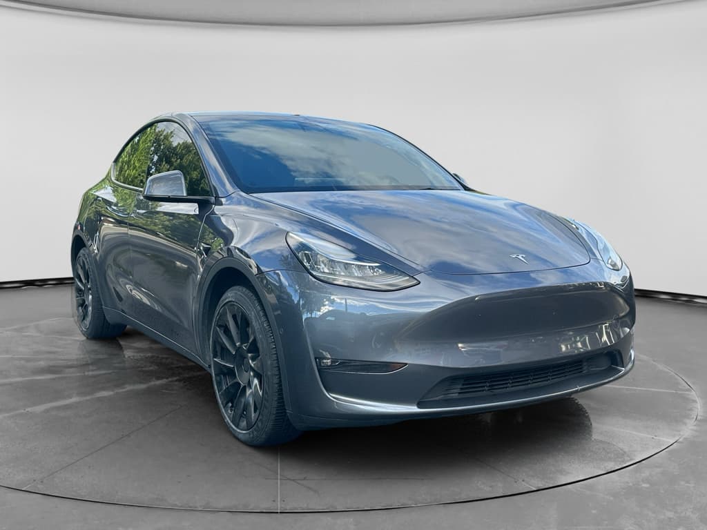 2022 Tesla Model Y view 3