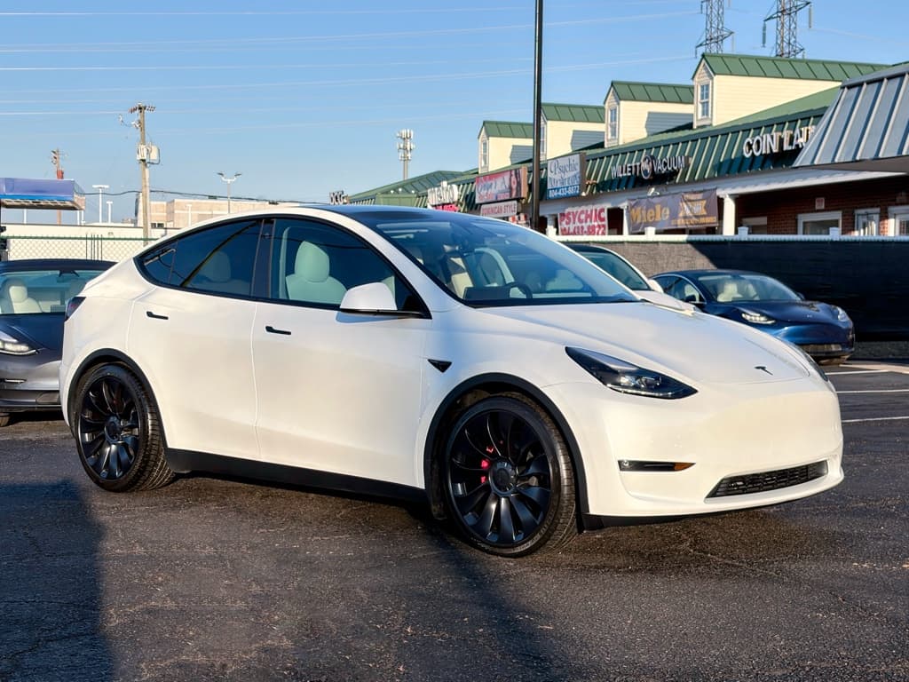 2022 Tesla Model Y view 4