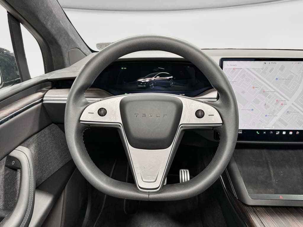 2023 Tesla Model X view 7