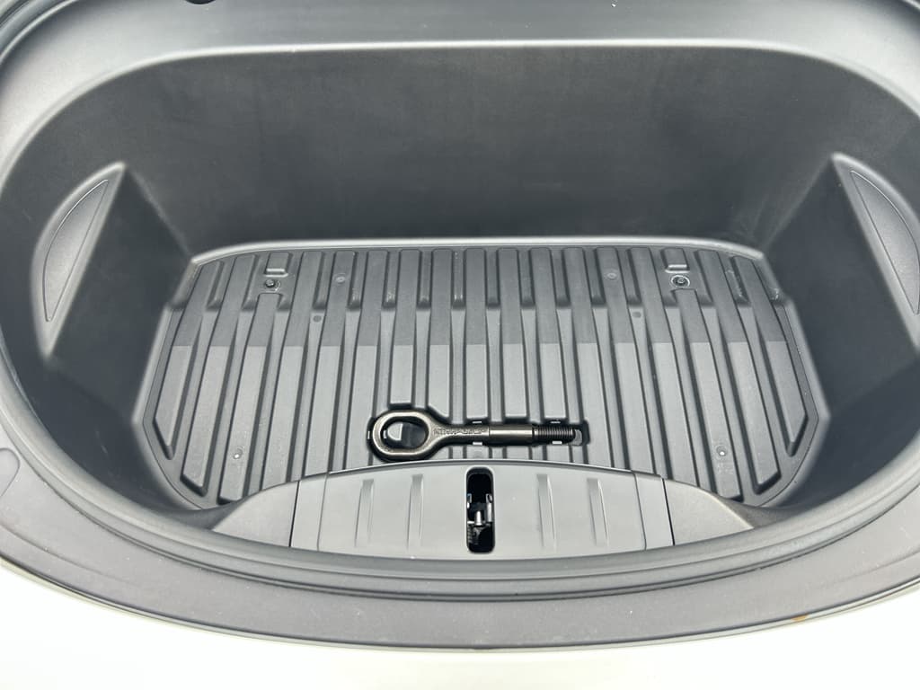 2023 Tesla Model 3 view 20