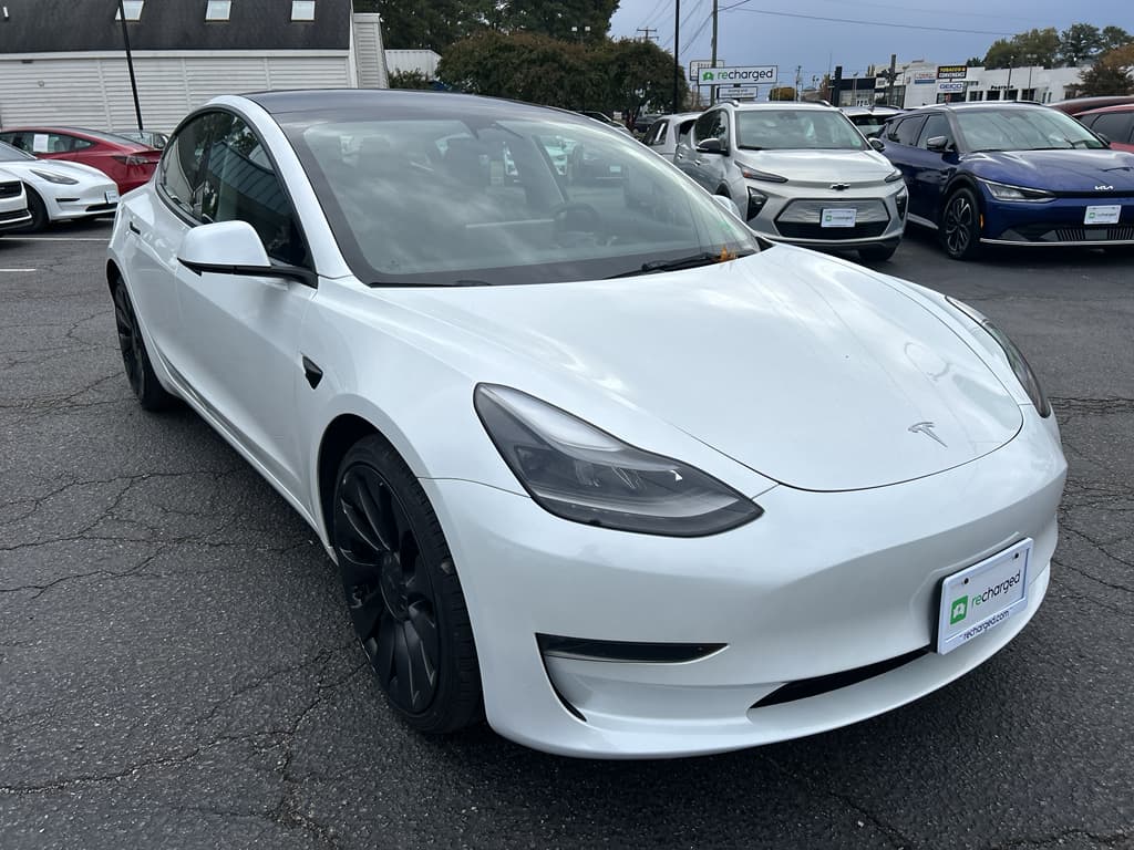 2023 Tesla Model 3 view 4