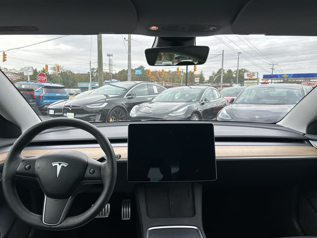 2023 Tesla Model 3 view 12