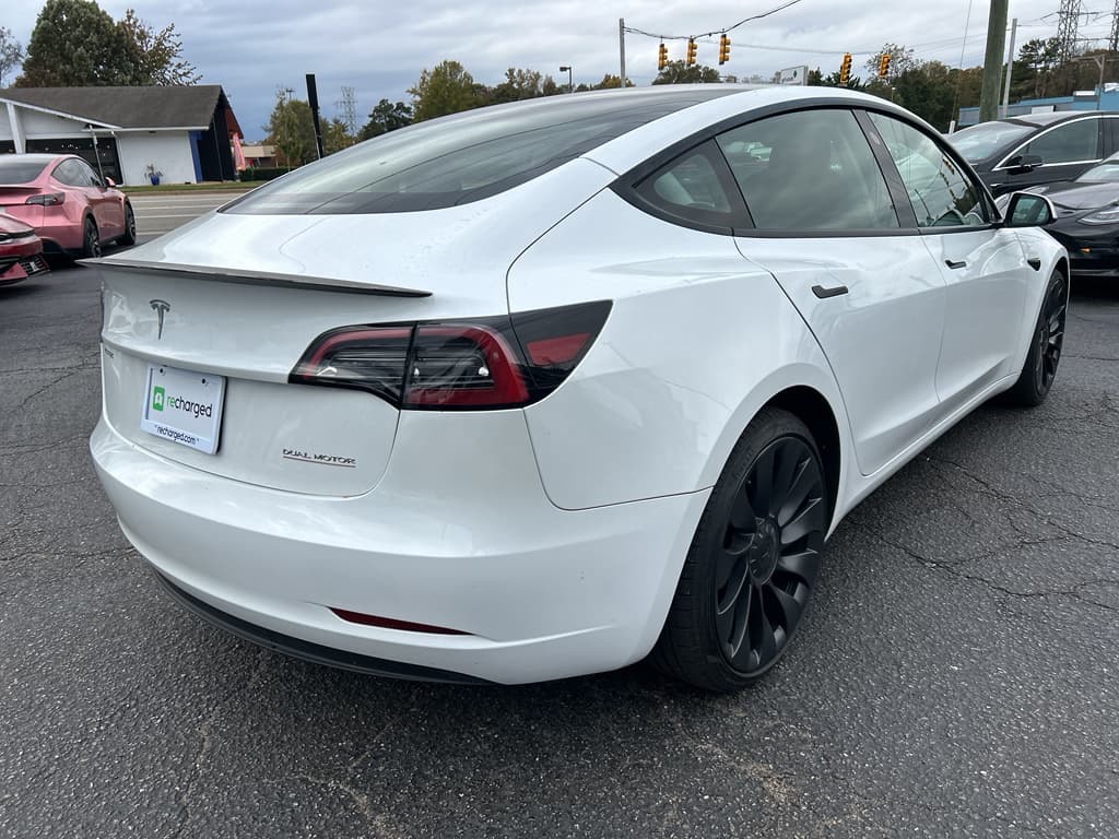 2023 Tesla Model 3 view 3