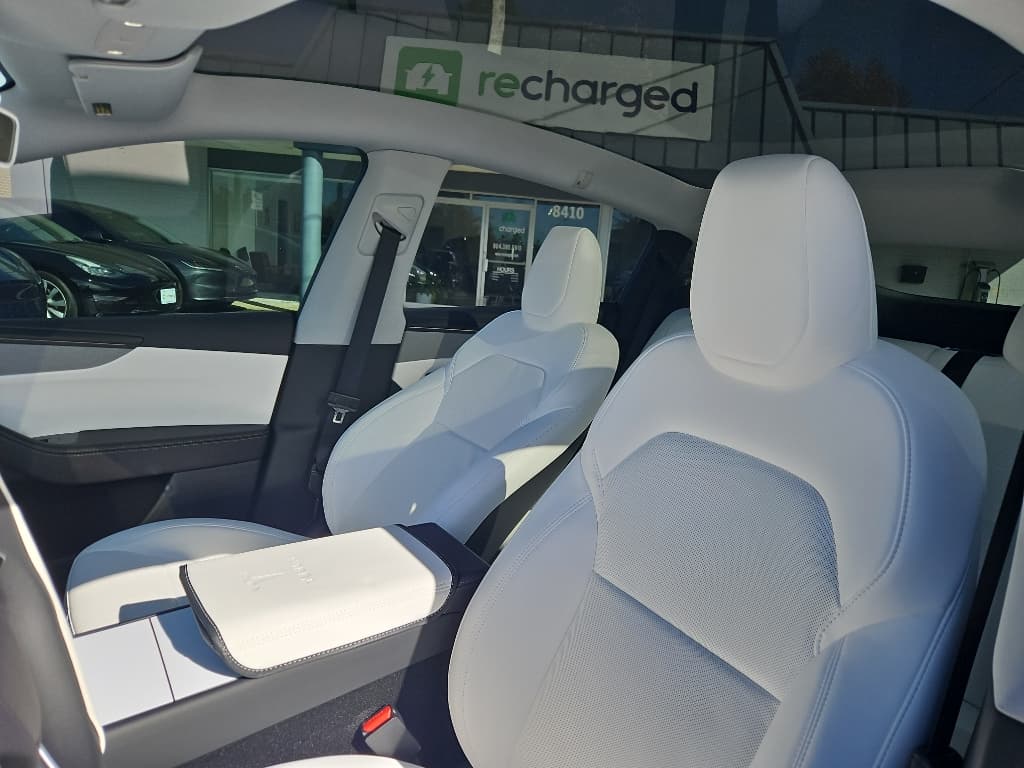 2026 Tesla Model Y view 23