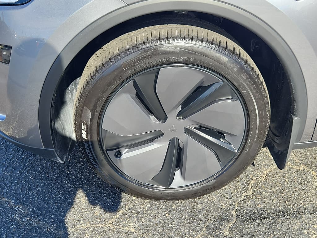 2026 Tesla Model Y view 28