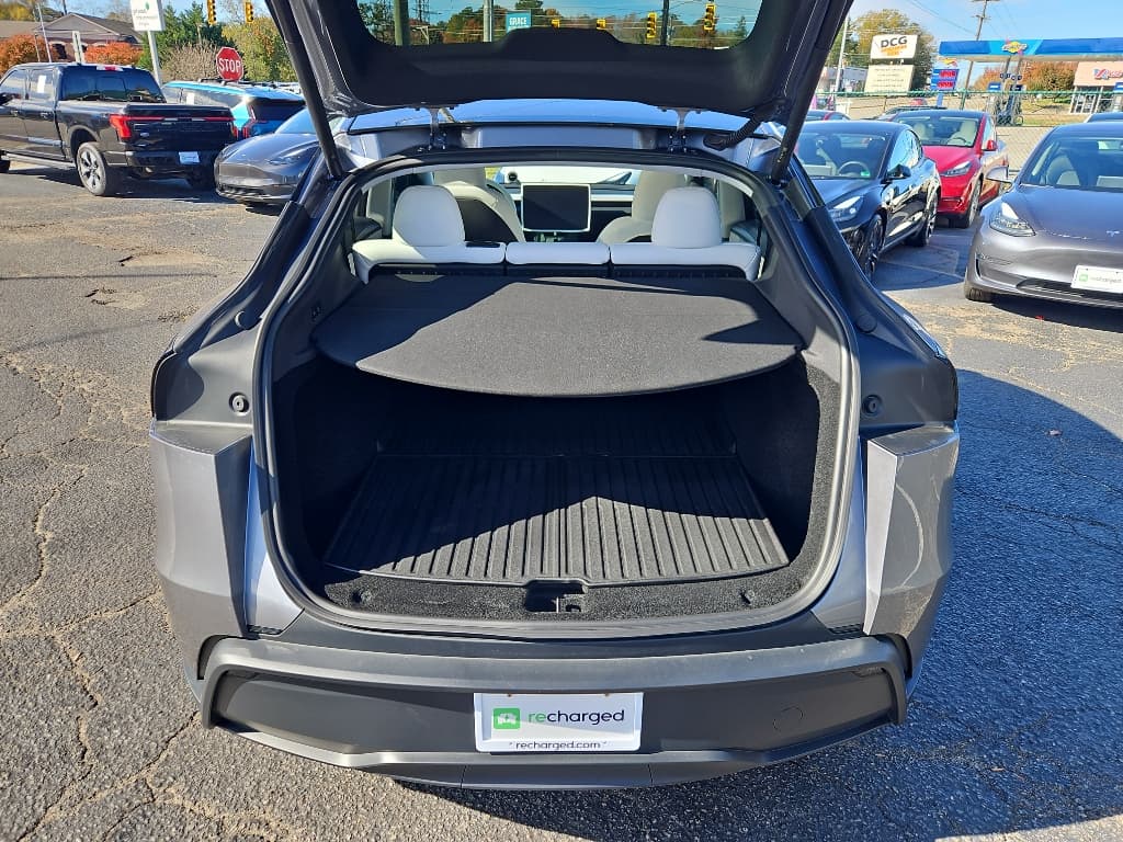 2026 Tesla Model Y view 24